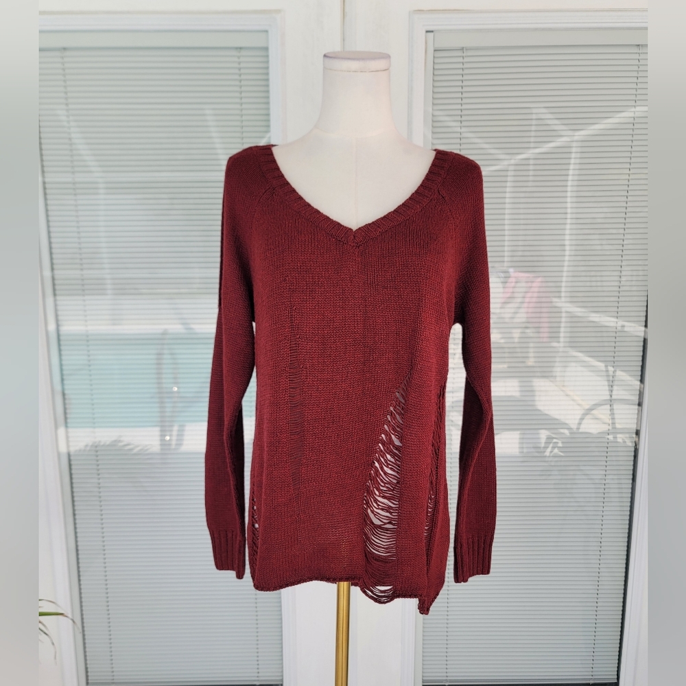 Guess Distressed Cold Shoulder Sweater Y2K Vintage
